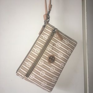 Giani Bernini Wristlet Bag
